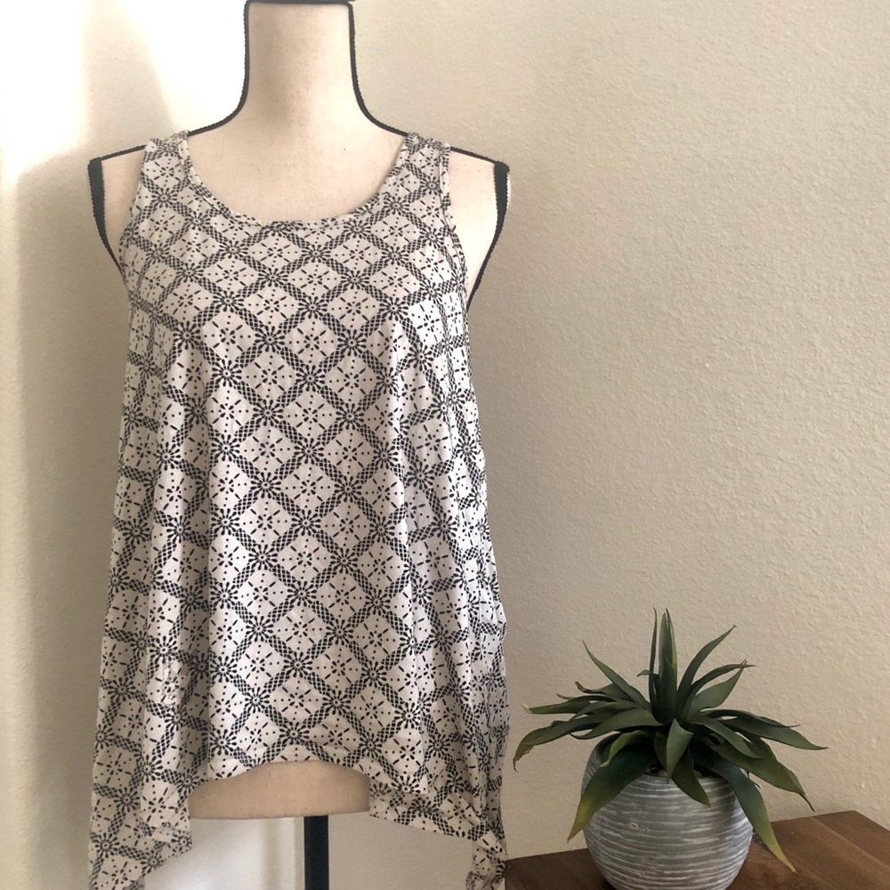FOREVER 21 High Low Tank Top